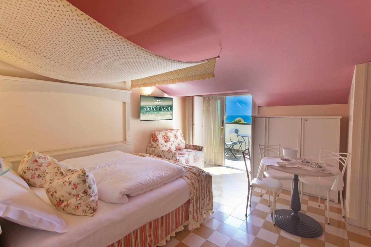 Bellavista Lakefront Hotel & Apartments Riva del Garda Bagian luar foto