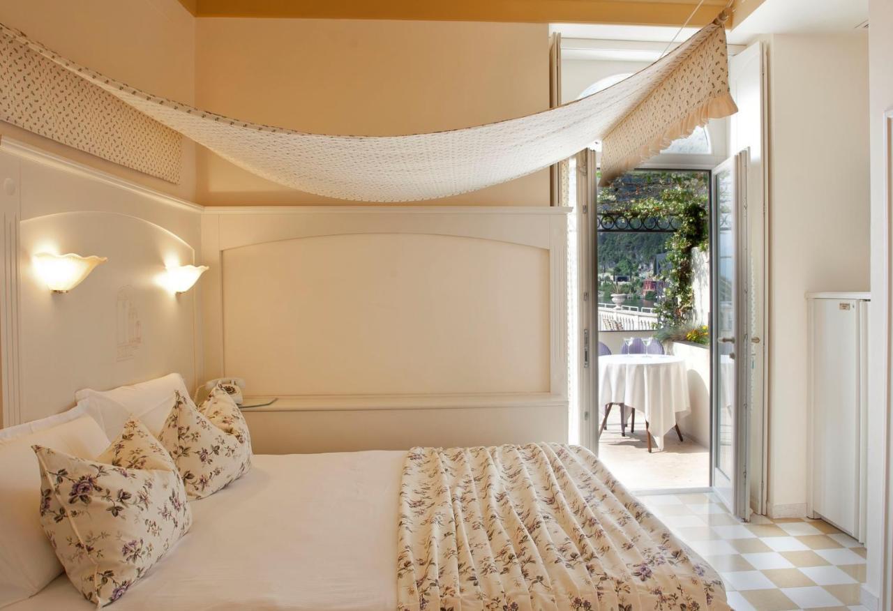 Bellavista Lakefront Hotel & Apartments Riva del Garda Bagian luar foto